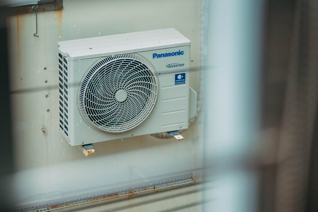 Airco zelf installeren: zo pak je het veilig en eenvoudig aan